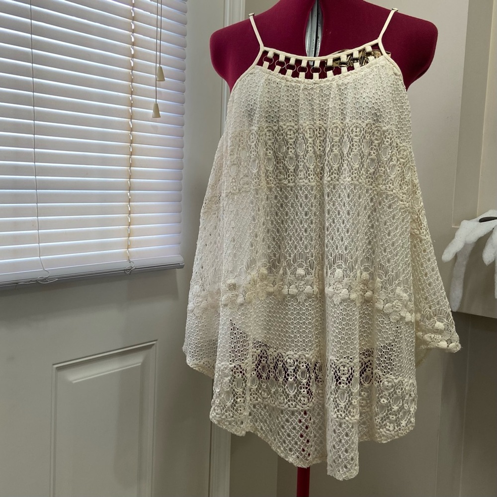 Joyce women cream v shaped two tier frills spaghetti straps blouse. Size M. Used